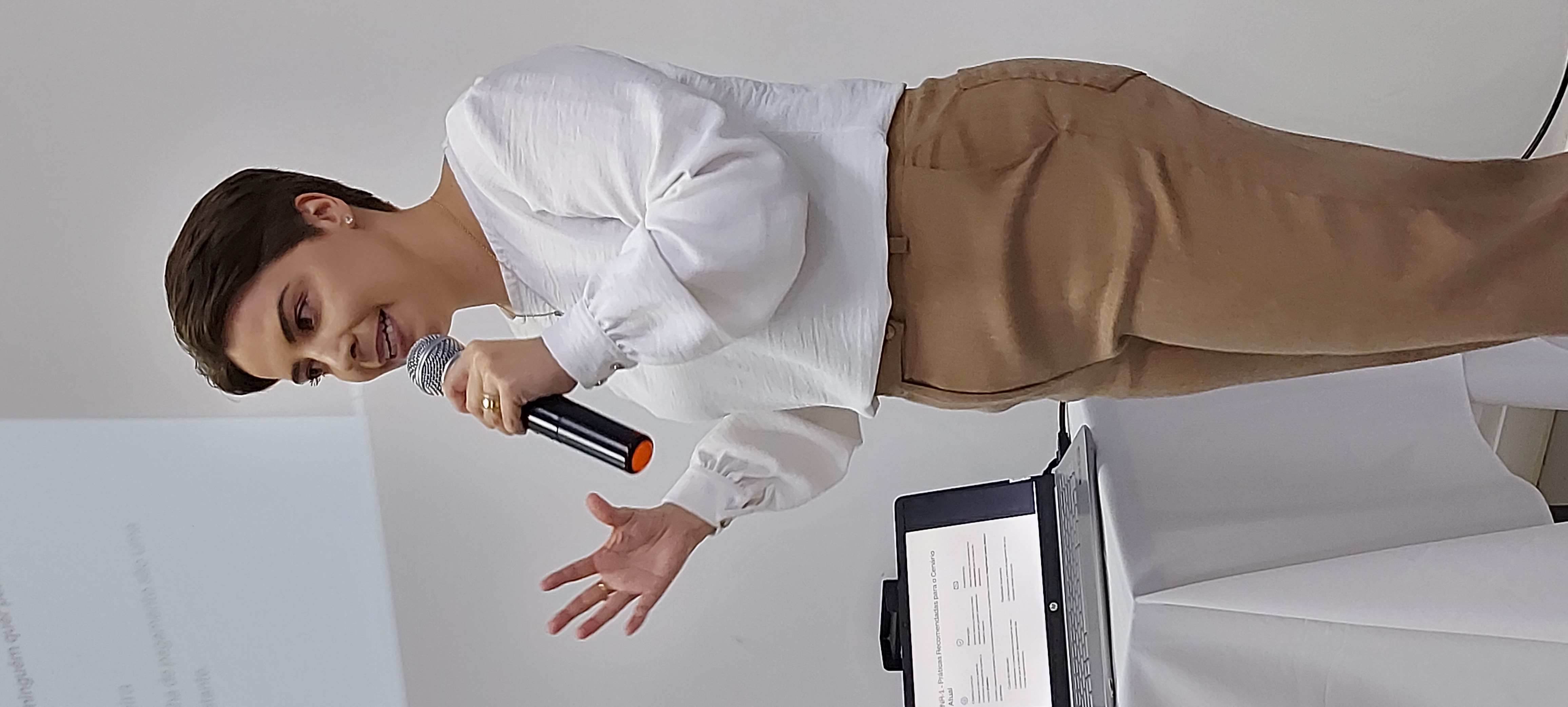 Gestão_da_Saúde_Mental_no_Trabalho_-_Laura_Dias_61.jpg